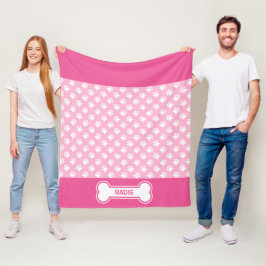 Rosa och vita hundfötter och ben med namn fleecefilt