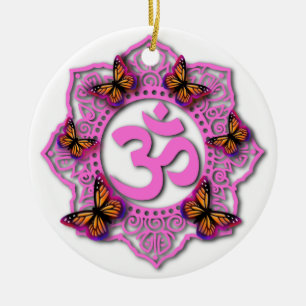 Rosa Ohm mandala-design med Monarch-fjärilar Julgransprydnad Keramik
