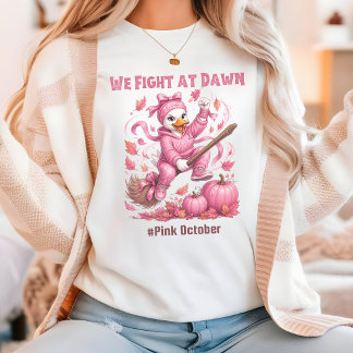 Rosa Oktober Vi Kämpar Vid Gryningen Bröstcancer T Shirt