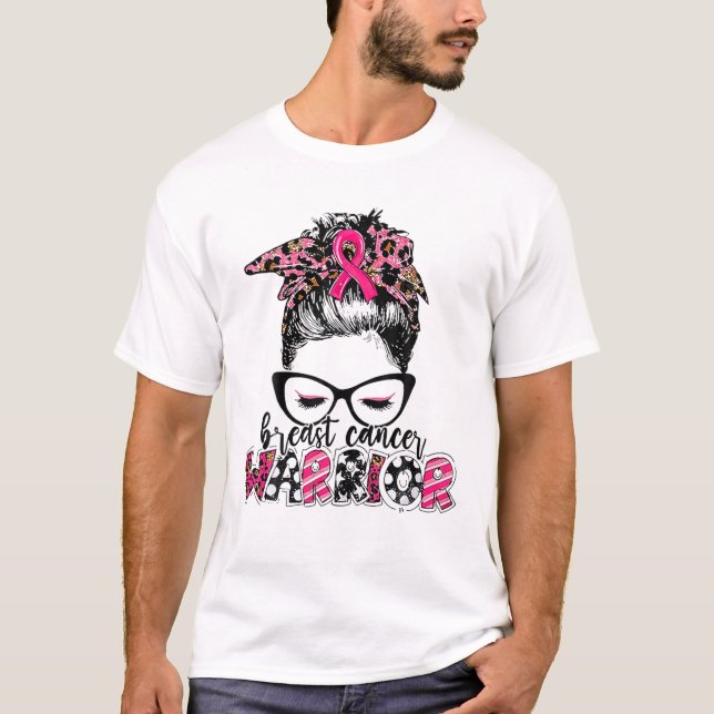 Rosa om bröstcancercancer Messy Bun Leopard Woman T Shirt (Framsida)