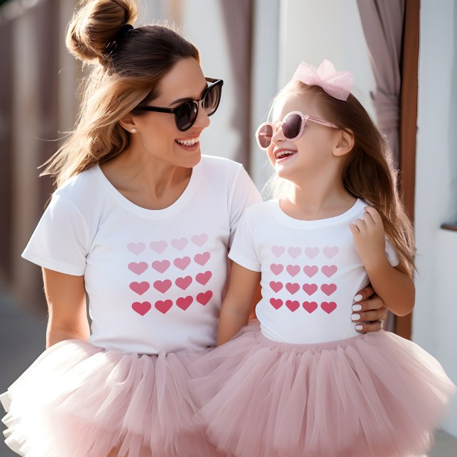 Rosa Ombre Hearts Valentines day T Shirt (Skapare uppladdad)