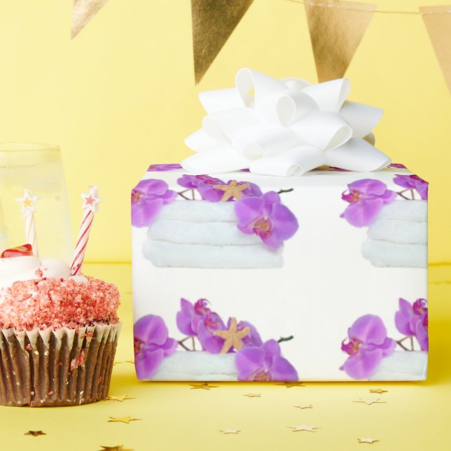 rosa orkidéer och stjärnfisk på vita handdukar presentpapper (Födelsedagsfest)