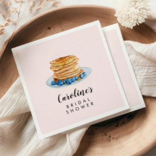 Rosa pannkaksbrunch för bröllopsfest i pappersserv pappersservett