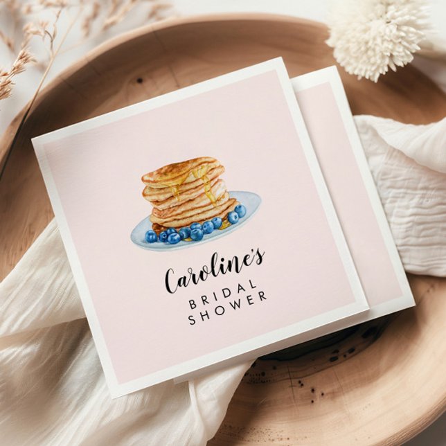 Rosa pannkaksbrunch för bröllopsfest i pappersserv pappersservett (Skapare uppladdad)