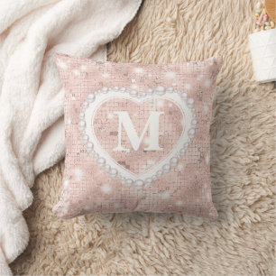Rosa pärlhjärtmonogram  kudde