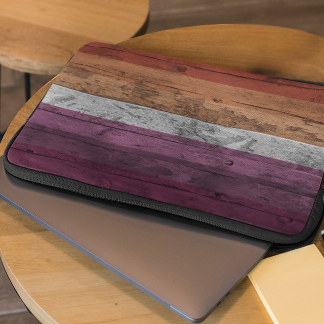 Rosa Peach Wood Grain Subtle Lesbisk Flagga Pride Laptop Fodral (Skapare uppladdad)