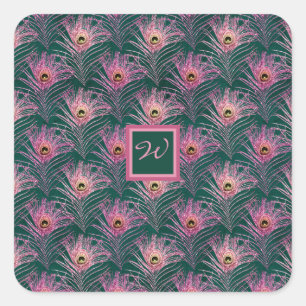 Rosa Peacock Feathers och Monogram on Deep Grönt Fyrkantigt Klistermärke