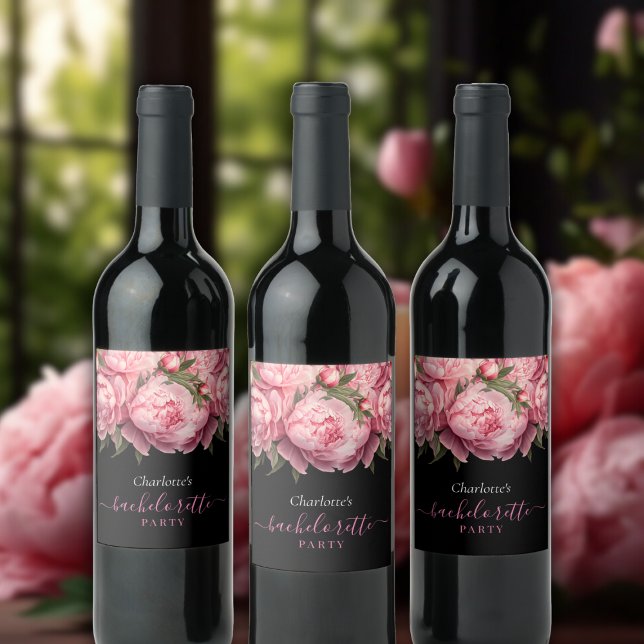Rosa Peonies Black Bachelorette Party Vinflaska Etikett (Pink Peonies Watercolor Black Bachelorette Party Wine Label)