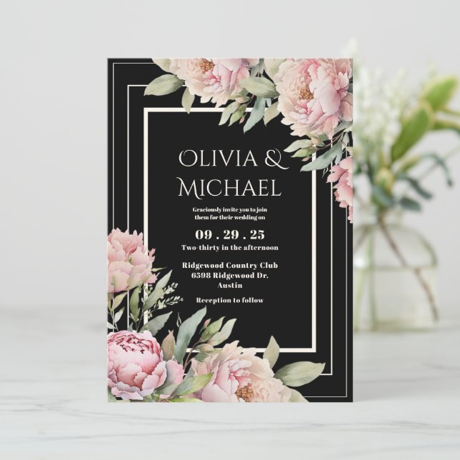 Rosa Peonies Blommig Svart Elegant Bröllop Inbjudningar (Stående Fram)