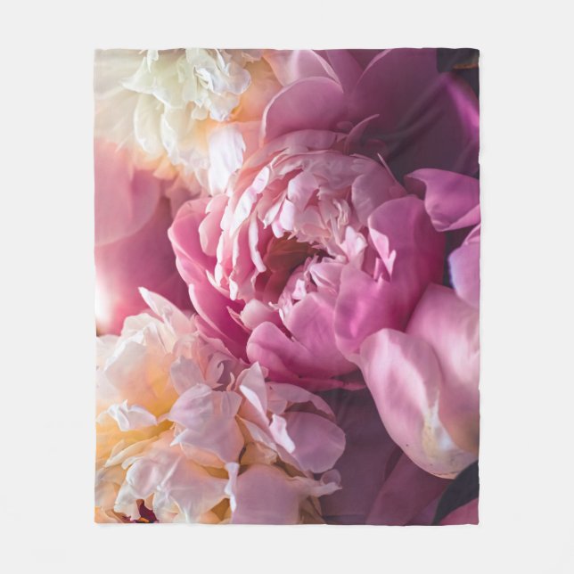 Rosa Peonies: Luxurious Blommigt Art. Fleecefilt (Framsidan)
