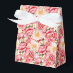 Rosa Peonies Party Treat Box Presentaskar<br><div class="desc">Parti-rutan visas med en fin blommigt av rosa peonies. Anpassa det här objektet eller köp som det är. Tips! Lägg till dina underbara behandlingar och lägg till lite festligt band. Licensierad bild</div>