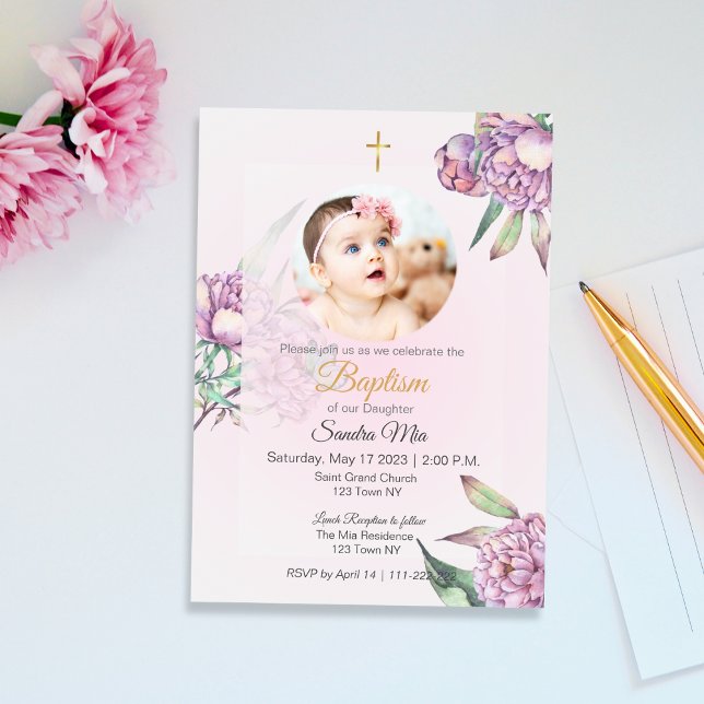 Rosa Peony-Blommigt med Photo Baptism-inbjudan Inbjudningar (Pink Peony Floral with Photo Baptism Invitation)