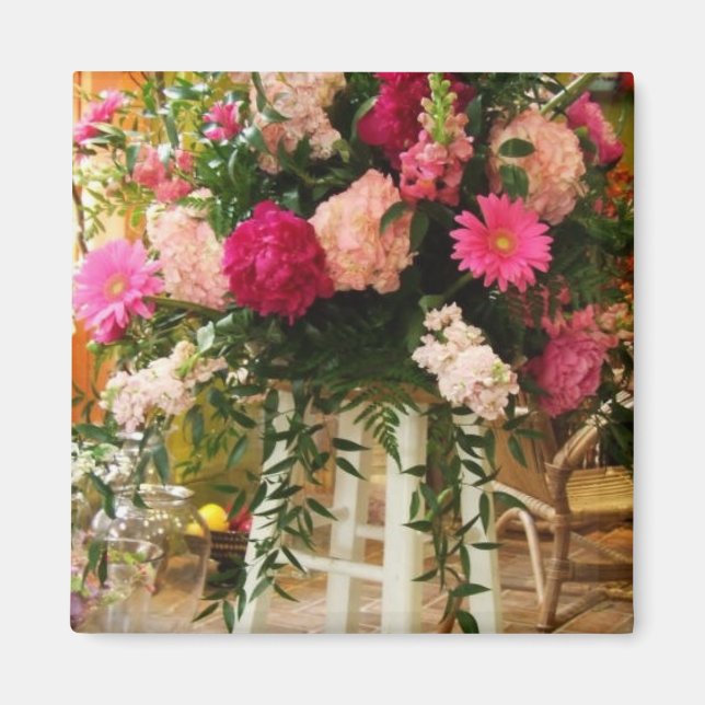 Rosa_Peony_Flower_Ceremony_Arrangemang_On_stand Magnet (Framsidan)