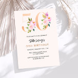 Rosa persiko-blommigtens nummer guld 50-årsdagen inbjudningar<br><div class="desc">En modern,  snyggt och glamorös inbjudan till 50:e födelsedagsfesten. En persiko-färgadens bakgrund. Orderat med formnummer i faux guld och rosa. Namn är skrivet med ett modernt handskript i stil. Anpassa och lägg till information om party.</div>