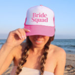 Rosa Personlig Bachelorette Keps<br><div class="desc">Roligt,  flirtig rosa med enkelt lodrät blockering av brev till ge till varje gäst på bachelorette-partiet. Söt är för din favoritbridknapp! Säg mig om du vill att något annat än det du ser här-lycklig ska skapa anpassningsbar åt dig.</div>