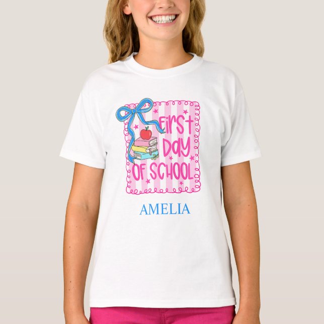 Rosa Personlig Första dagen i skolan T-Shirt (Framsida)