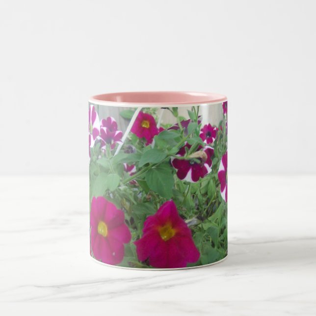 Rosa Petunias Två-Tonad Mugg (Center)