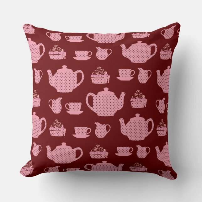 Rosa Polka Dot Tea Set on Burgundy Mönster Kudde (Framsida)