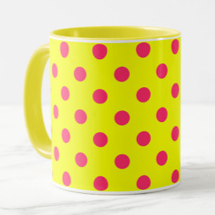 Rosa prickar på gul bakgrund mönsterdesign mugg