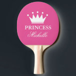 Rosa princess krona bord tennis ping pong paddle pingisracket<br><div class="desc">Rosa prinsessan krona bord tennis ping pong paddle. Personlig idrottsspelets presentidé för bordtennis. Utformning av personlig med namn eller monogram för cute-flickor. Anpassadets bakgrund färg. Elegantens typografi. Lustigt presentkort för kvinnor och barn</div>