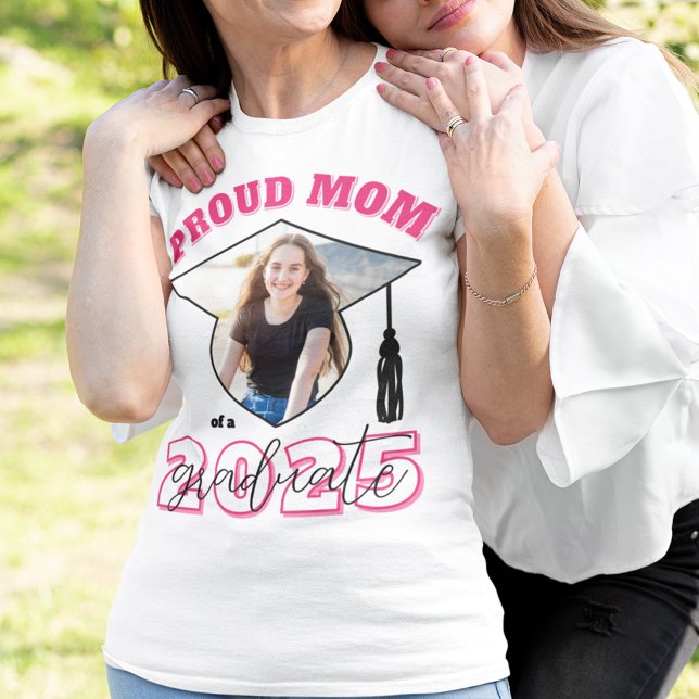 Rosa Proud Mamma i ett foto från Student T Shirt (Skapare uppladdad)