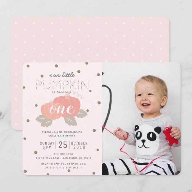 Rosa Pumpkin Girl Photo First Birthday-inbjudan Inbjudningar (Fram/baksida)