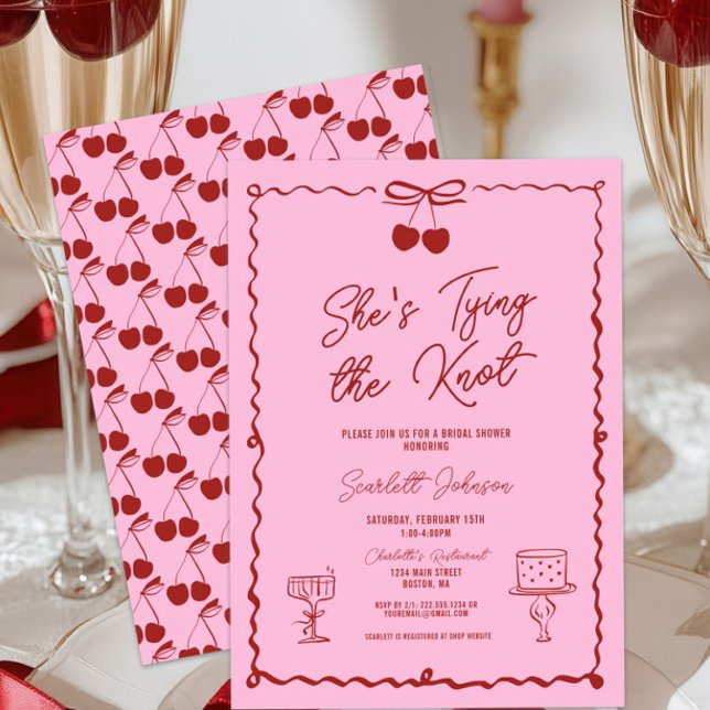 Rosa & Red Gifter sig Bow Cherry Möhippa Inbjudningar (She's Tying the Knot Red and Pink Hand Drawn Cherry Bridal Shower Invitation, Chic Elegant Modern )