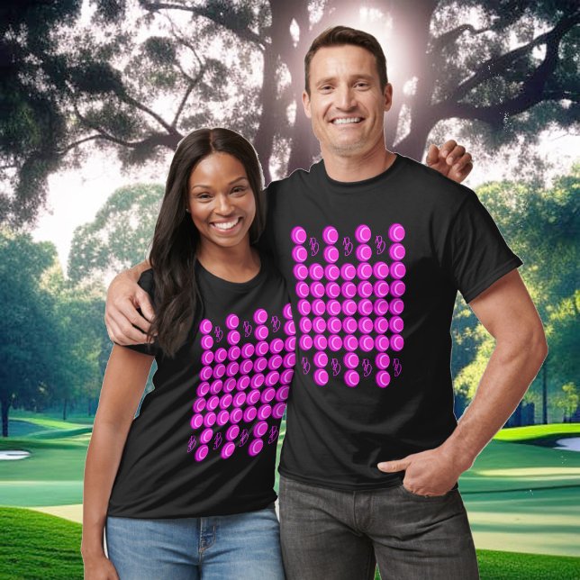 Rosa retro mönster i trendig stil med monogram t shirt (Skapare uppladdad)