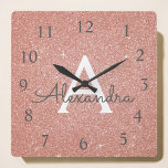 Rosa - Ro Guld Gnistra Glitter Monogram Namn Fyrkantig Klocka<br><div class="desc">Rosa - Ro Guld Gnistra Glitter Monogram Namn och första servurklås. Wall Clock ger perfekten till någon som kärlek rosa gnistra glitter.</div>
