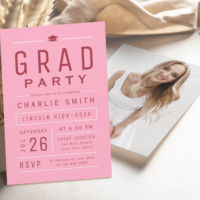 Rosa Röd Modern Enkel Typografi Examenfest Inbjudningar (Pink Red Modern Simple Typography Graduation Party Invitation)
