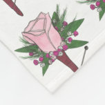 Rosa ros Bröllop Prom Boutonniere Flower Blommigt Fleecefilt<br><div class="desc">En originalmarkörillustration av en blomma med rosa ros-boutonniere-knapp i söt, omgiven av delikat baby-andedräkt. Underbar för bröllop eller balen! Designern är tillgänglig för att skapa och överföra anpassad design så att det matchar färg och teman i bröllop. Klicka på "Fråga den här designern" för att börja designen processaa! Ser du...</div>