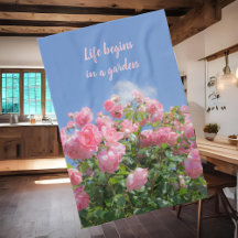 Rosa ros bush under blå himmel, anpassningsbar