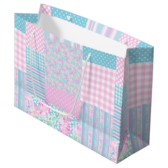 Rosa ros Faux Patchwork Large Gift Bag (Framsidan Vinklad)