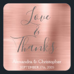 Rosa ros Guld Chic Metallic Kärlek & Tack Fyrkantigt Klistermärke<br><div class="desc">Rosa - Ro Guld och Grått Typography Script Faux Faux Metallic Elegant Kärlek och Tack - Metall Favor Sticker som kan användas som kuvertförsegling. Det här klistermärket kan anpassas till ditt namn och datum för bröllop. Det här klistermärket ingår i en matchande samling av bröllop och ytterligare matchande artiklar kan...</div>