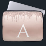 Rosa ros Guld Glitter och Gnistra Monogram Laptop Fodral<br><div class="desc">Rosa ros Faux Glitter och Gnistra Elegant Monogram Fodral. Fodral kan anpassas så att det omfattar ditt första och första namn.</div>