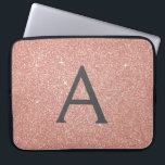 Rosa ros Guld Glitter och Gnistra Monogram Laptop Fodral<br><div class="desc">Rosa ros Guld och Grått (Grått) Faux Glitter och Gnistra Elegant Monogram Fodral. Fodral kan anpassas så att det omfattar ditt första och första namn.</div>