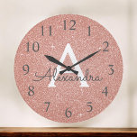 Rosa ros Guld Gnistra Glitter Monogram Namn Stor Klocka<br><div class="desc">Rosa - Ro Guld Gnistra Glitter Monogram Namn och första servridsspärr. Wall Clock ger perfekten till någon som kärlek rosa gnistra glitter.</div>