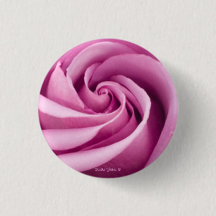 Rosa ros mappad till utförandeknapp knapp