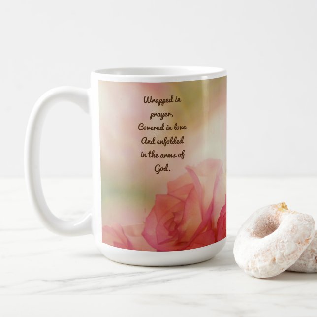 Rosa Rosemugg: Insvept i bön & kärlek Kaffemugg (Med munk)