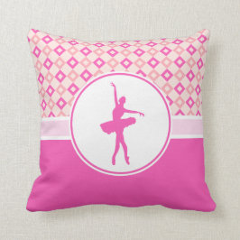 Rosa rutiga diamantdans med monogram kudde