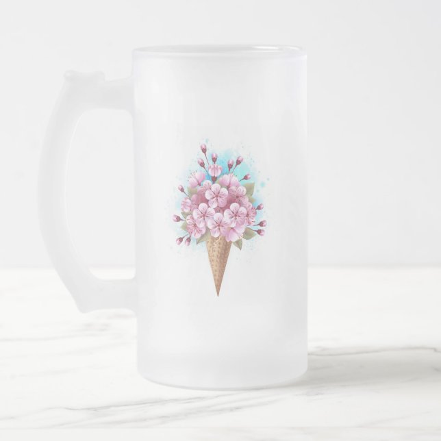Rosa Sakura Ice Cream Waffle Cone Frostat Ölglas (Vänster)