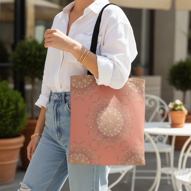 Rosa Salmon & Guld Filigree Mandala med diamanter Tygkasse (Skapare uppladdad)