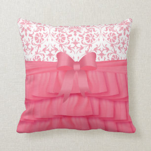 Rosa Satin Ruffles & Rosa Bow on Damask Kudde