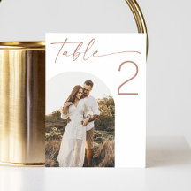 Rosa Script Bröllop | Minimalistiskt Arch-foto