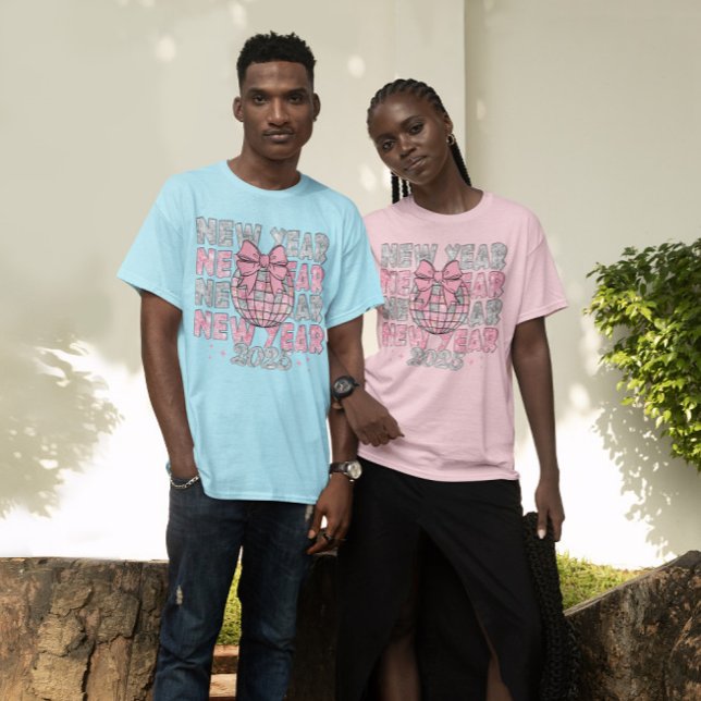Rosa Silver Disco Boll nyår 2025 T Shirt (Skapare uppladdad)