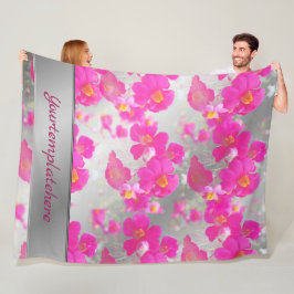 rosa,silver,mönster av nypa, blommor på glansig fleecefilt