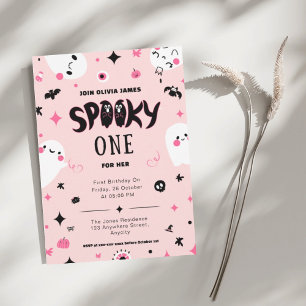 Rosa skåra en halloween-flicka 1:a födelsedag inbjudningar