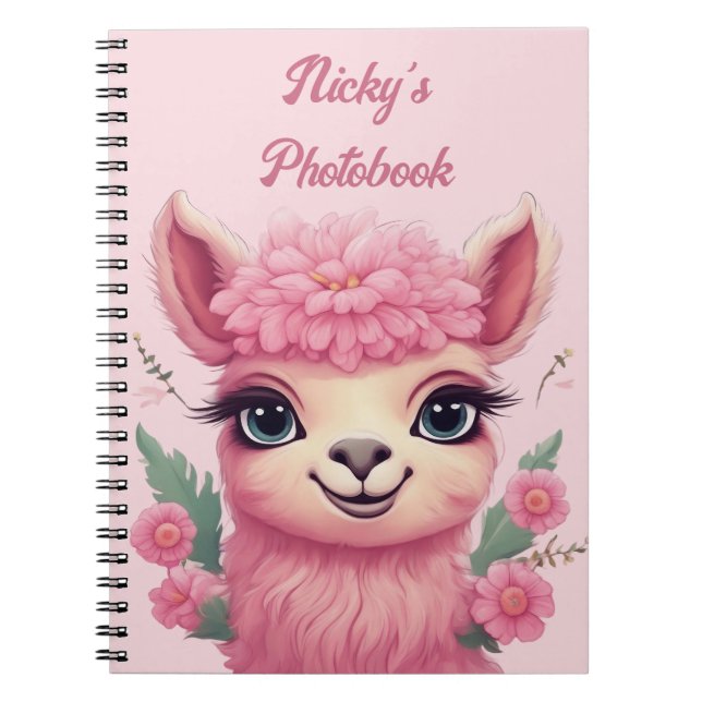 Rosa Smiling Baby Lama Anteckningsbok (Framsidan)