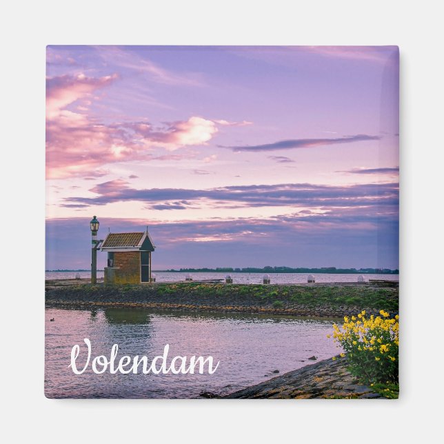 Rosa solnedgång över sjö magnet (Framsidan)