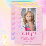 Rosa Stars Vinkar Birthday Kids Girl Photo Tack Kort<br><div class="desc">Färgstarka Rosa Stars och Vinkara barndagsfoto - tack för ditt kort. Tack för din rosa-födelsedag för dina vänner och din familj. Ladda upp fotot och anpassa kortet med ditt namn och din text. Kortet har färgstarka stjärnor och vågar. Underbart som tack för att du fick kort för flickor.</div>